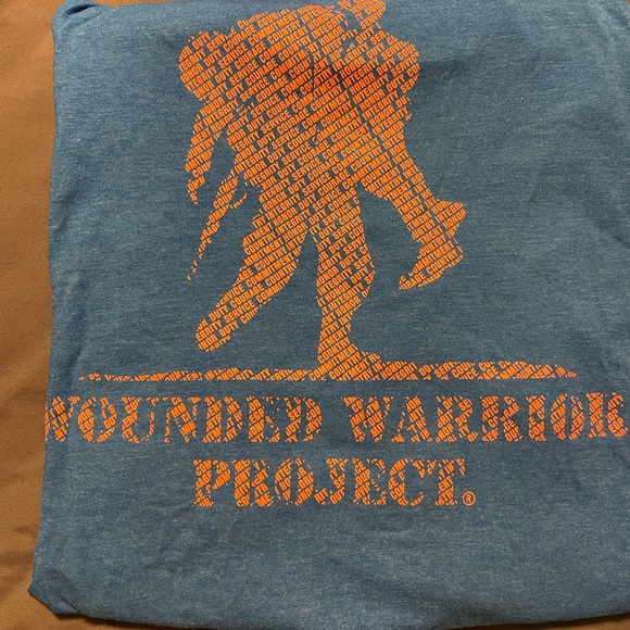 Shirt - Picture 3 of 5